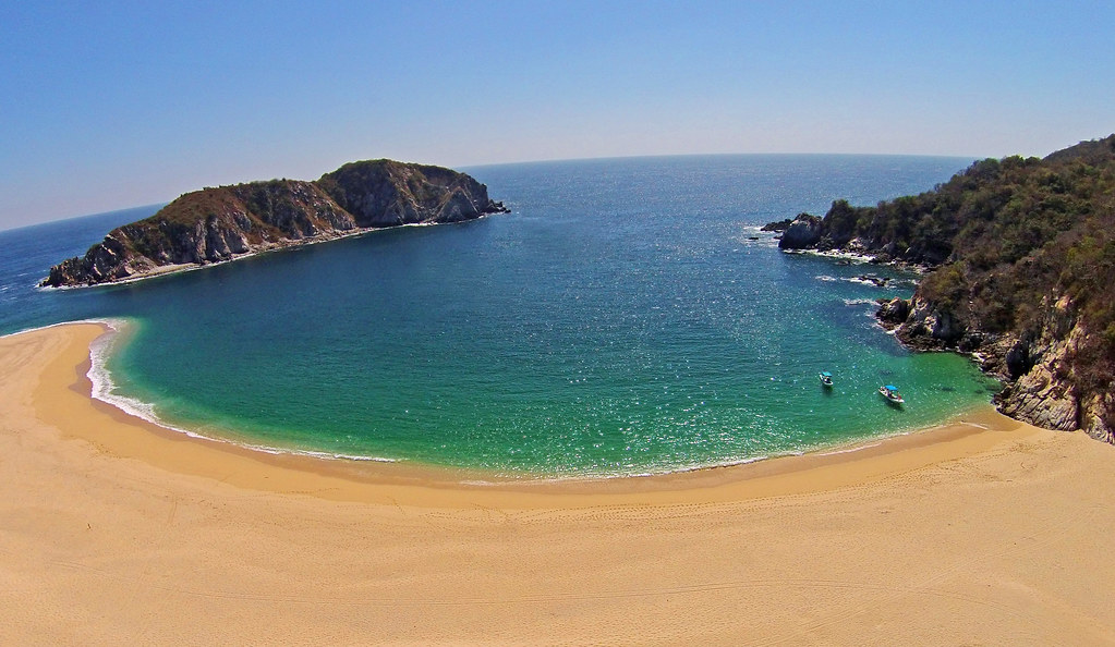 playa oaxaca