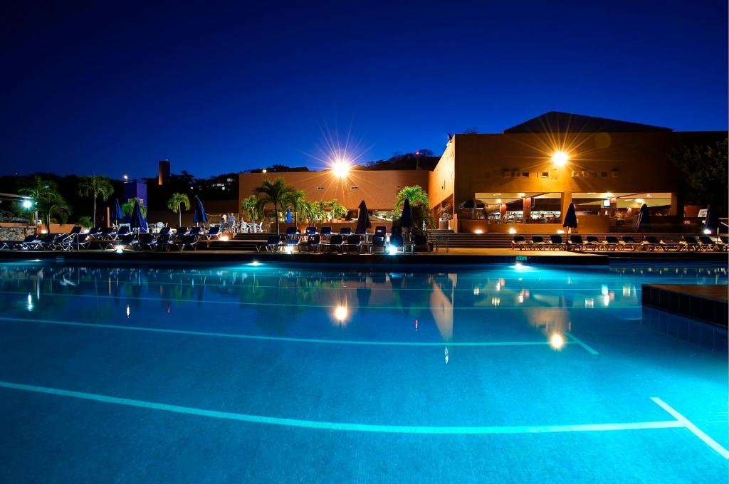 Las Brisas Huatulco 6